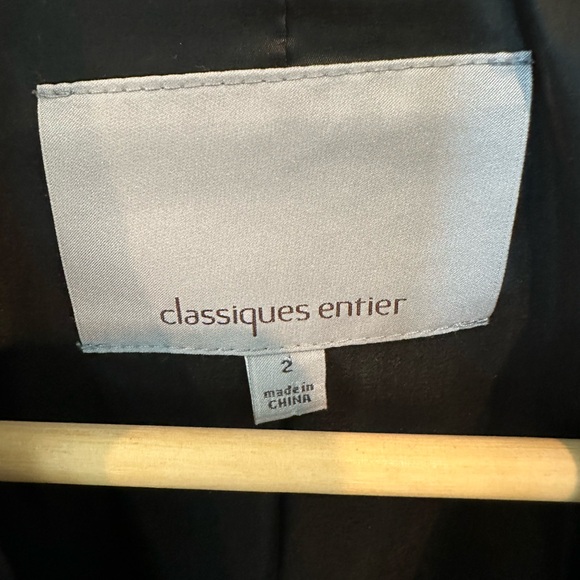 Black ruffle front blazer - Picture 4 of 7